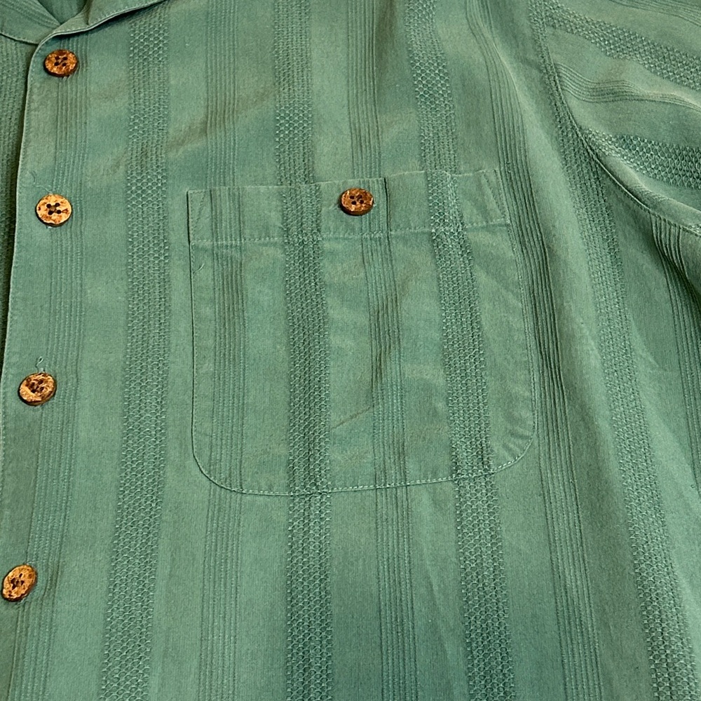 Caribbean Joe Sz Lg Textured Teal Button Down Shirt with pocket. 100% silk. - Picture 3 of 7